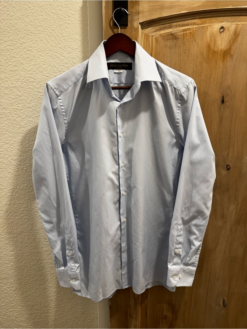 Louis Vuitton Men's Uniform Blue Long Sleeve Button Up Collared Shirt 38
